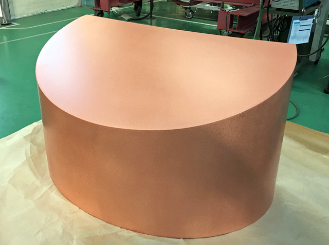 The texture of the copper and the gloss of the clear coating is a beauty in itself