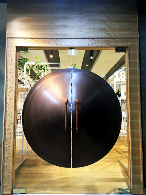 The Akagane door of Studio K+