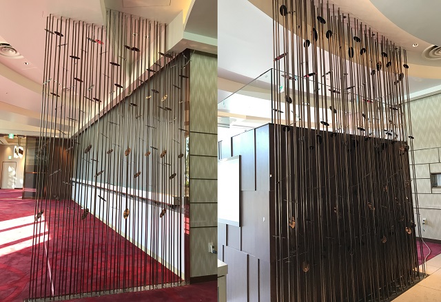 Mirror polished and bronze colour clear coated stainless steel decorative partition