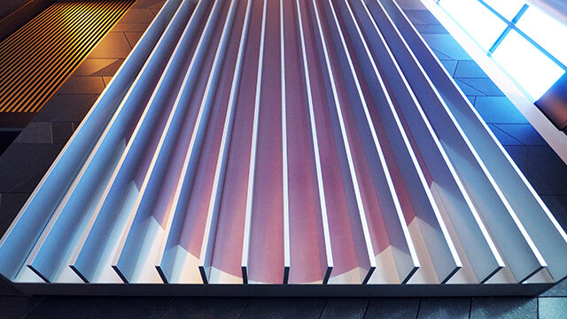 カラークリア塗装ｔｐ深曲げルーバーの壁面アート