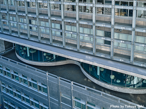 早稲田大学52号館　ステンレス建具