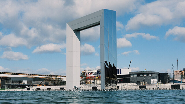 万博水上オブジェ