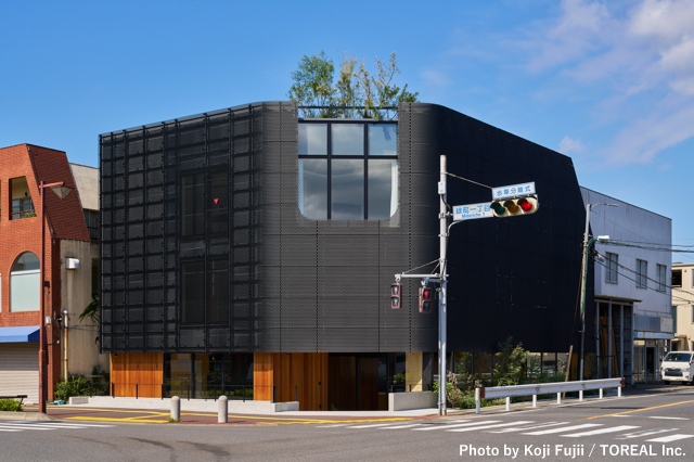 エキスパンドメタル外装